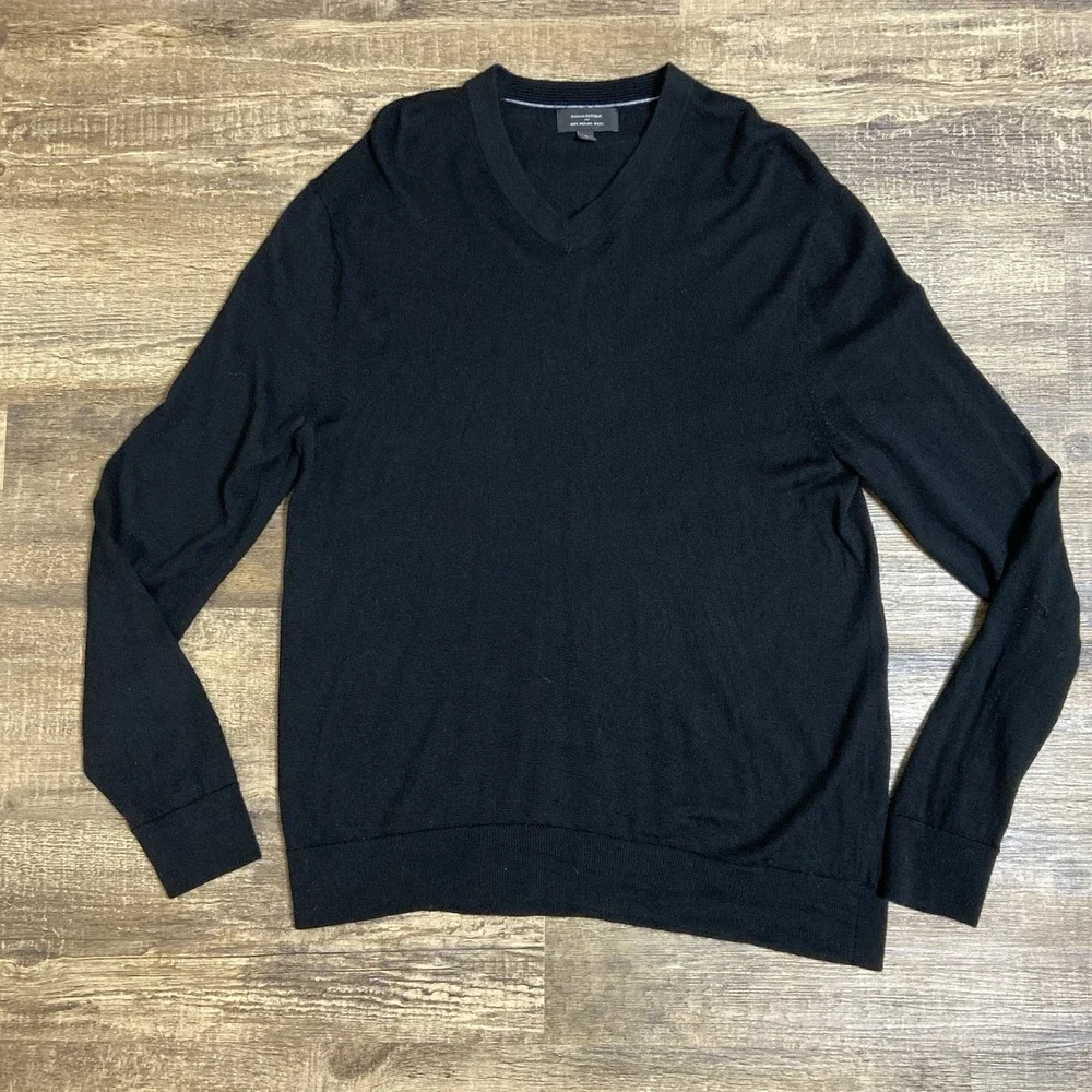 Banana Republic Black 100% Merino Wool Sweater Men's Large Minimalist Preppy